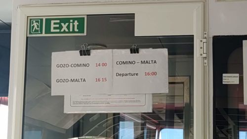 スリーマ港から出発するフェリーの時刻表