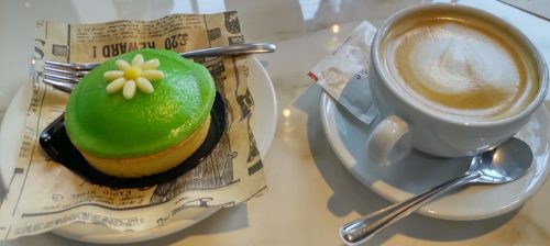 マルタ カフェ スイーツ カプチーノ